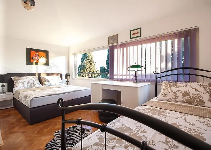 Near Sandy Firule * Spalato